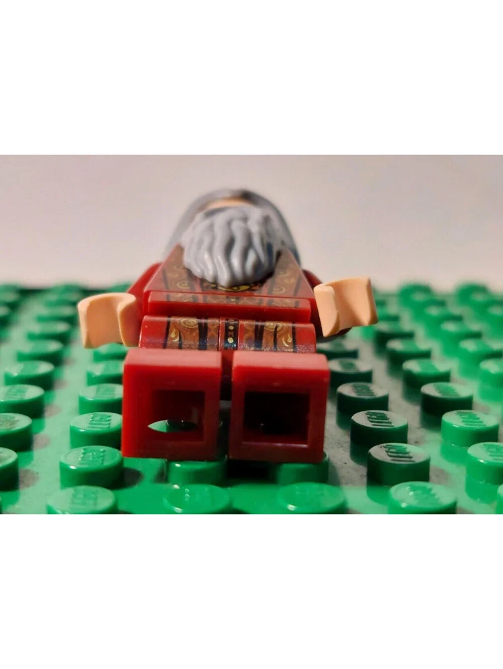 ALBUS DUMBLEDORE in Dark Red Robe from Lego Hogwarts Great Hall MINI-FIGURE ONLY